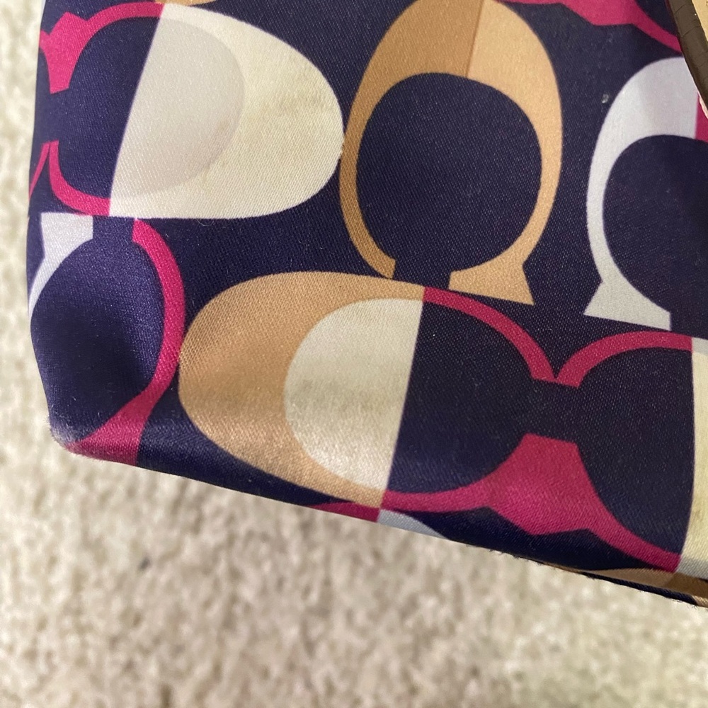 Coach Plum and Tan Logo Purse - Picture 6 of 7